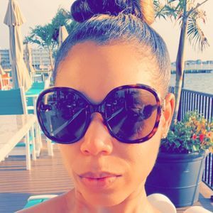 Meet your Posher, Alicia